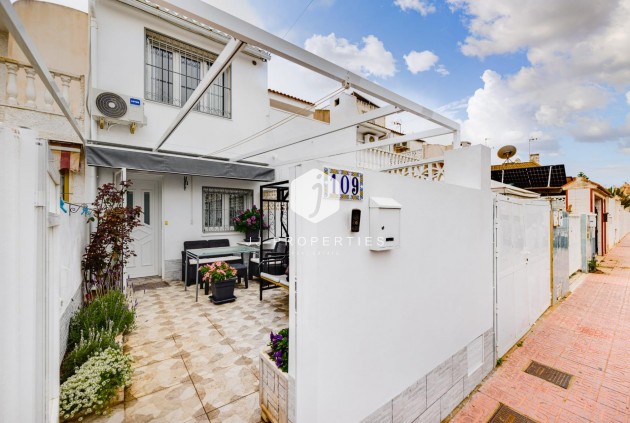 Tweedehands - Chalet -
Torrevieja - Calas blanca