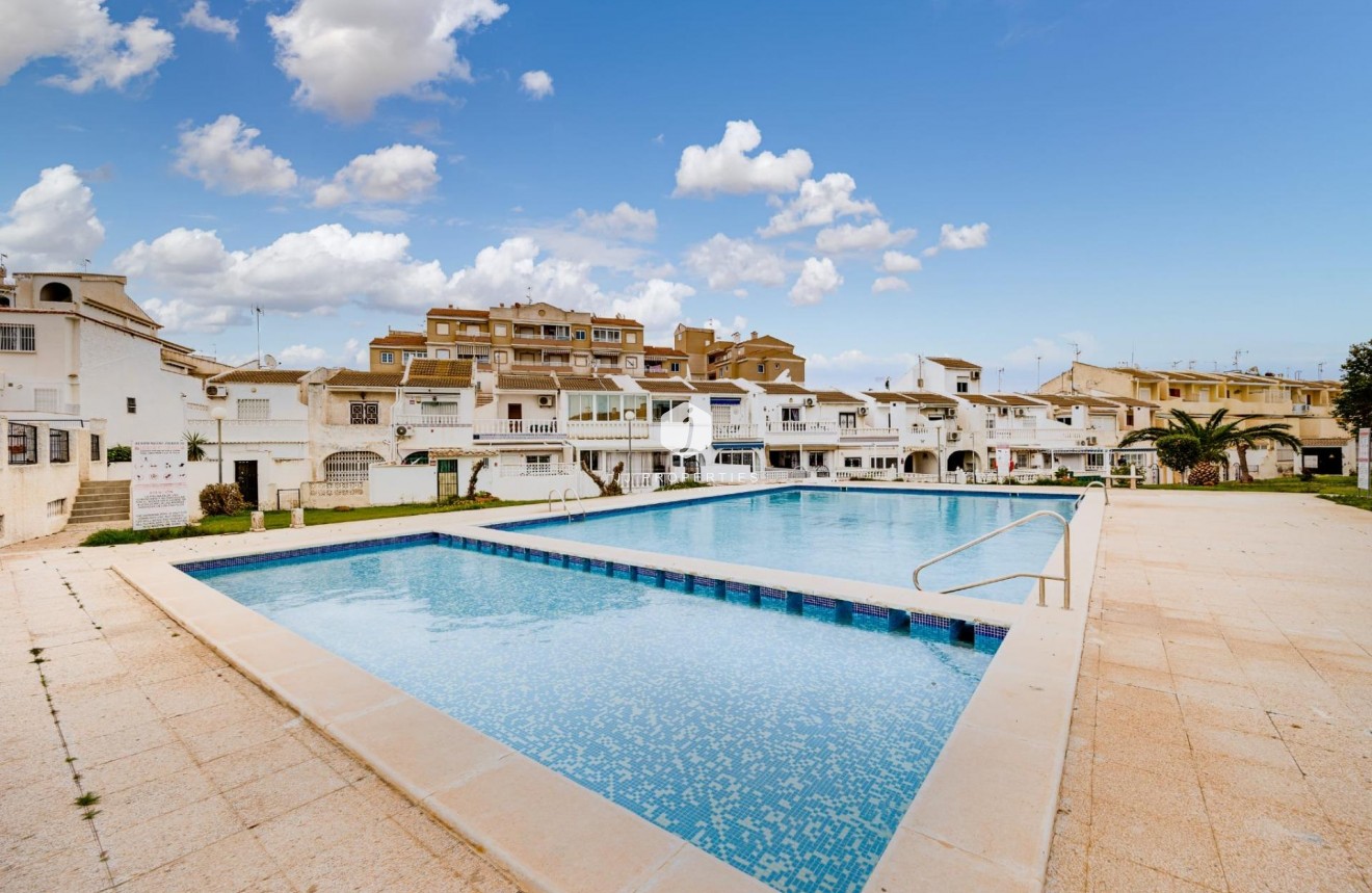 Tweedehands - Chalet -
Torrevieja - Calas blanca