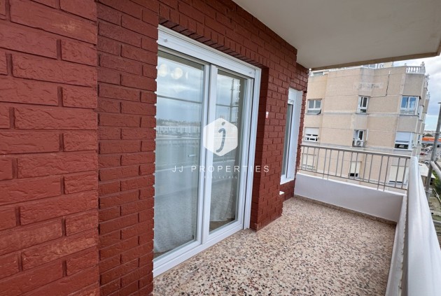 Tweedehands - Appartement / flat -
Torrevieja - Costa Blanca