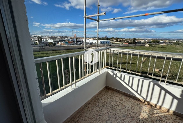 Tweedehands - Appartement / flat -
Torrevieja - Costa Blanca