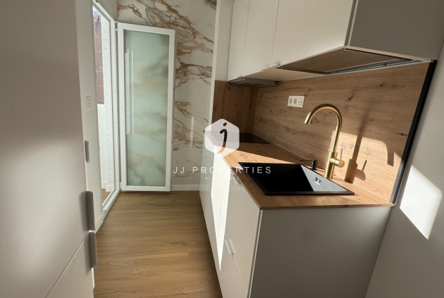 Tweedehands - Appartement / flat -
Torrevieja - Costa Blanca