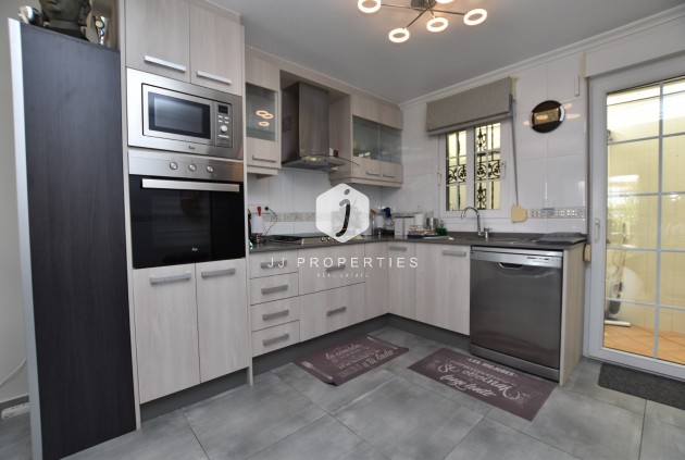 D'occasion - Villa -
Orihuela Costa - Costa Blanca