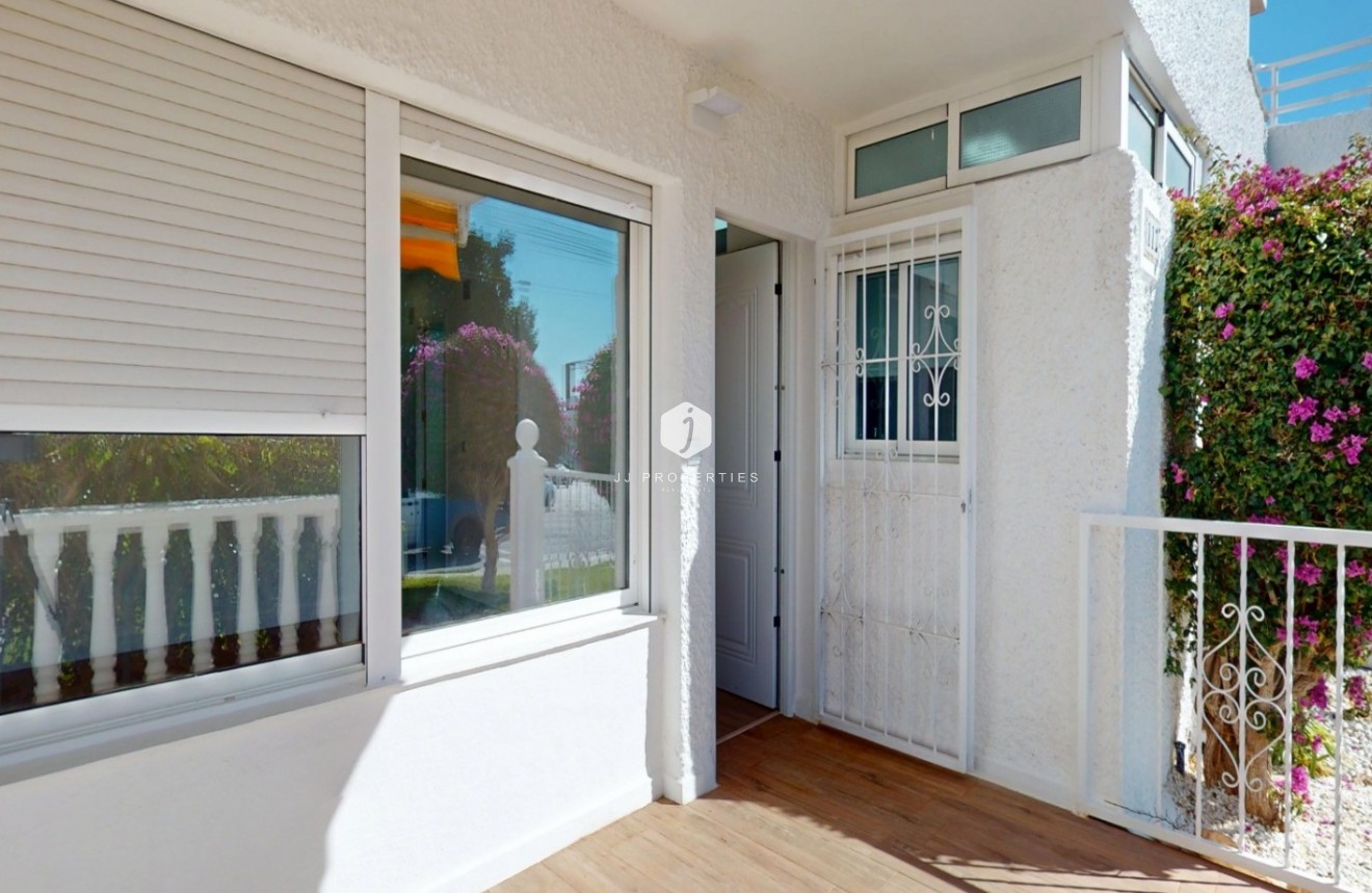 Segunda mano - Apartamento / piso -
Orihuela Costa - Costa Blanca