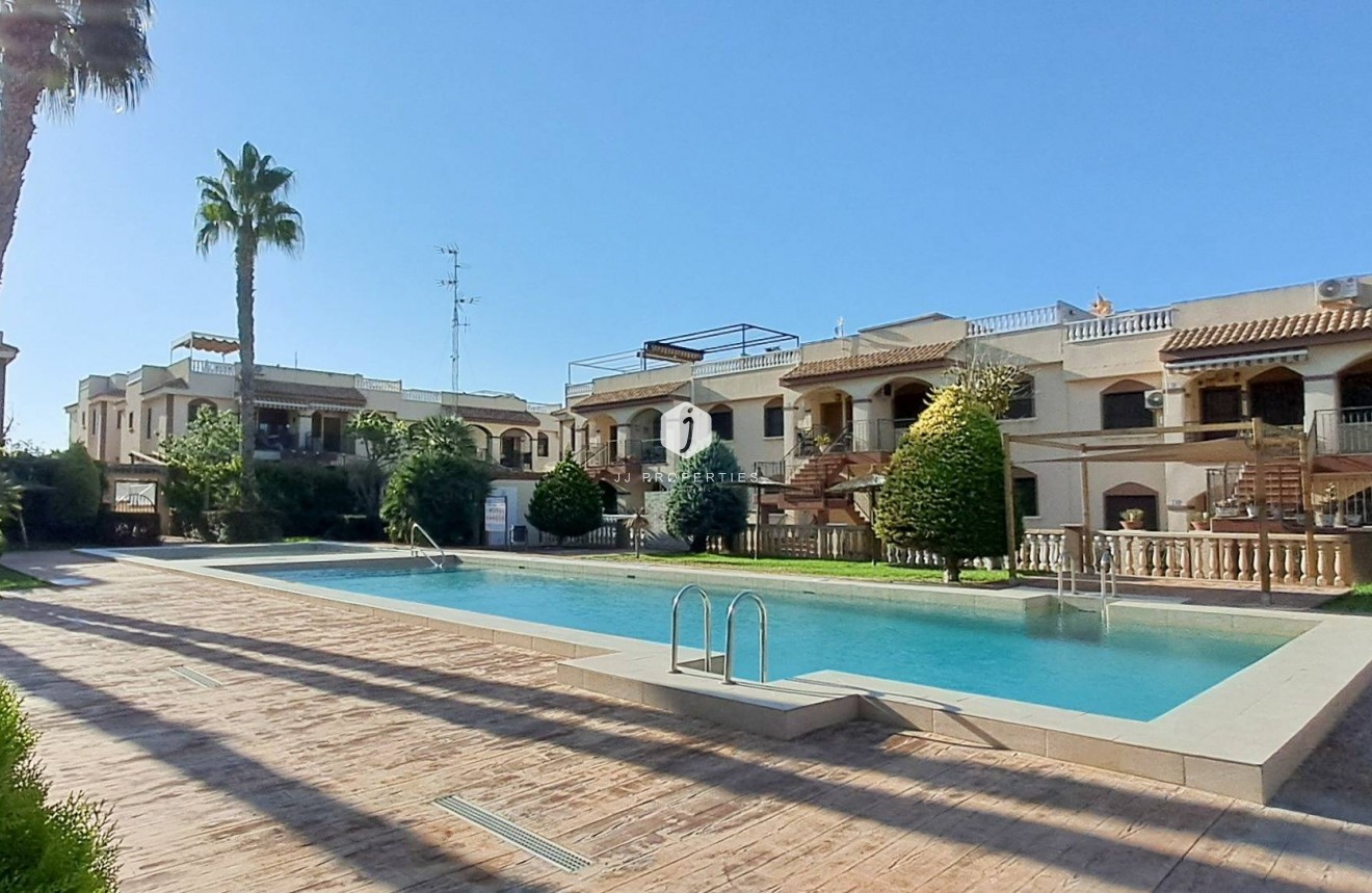 Aus zweiter Hand - Wohnung -
Torrevieja - Parque Acuático - Sector 25