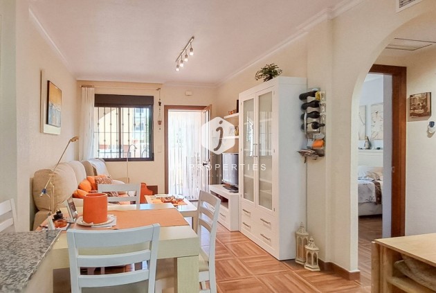 Aus zweiter Hand - Wohnung -
Torrevieja - Parque Acuático - Sector 25