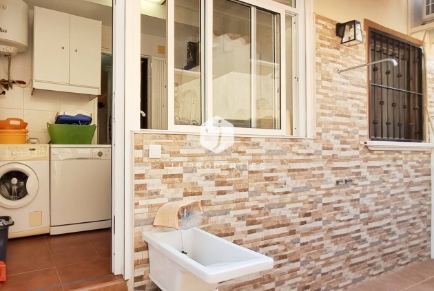 Aus zweiter Hand - Wohnung -
Torrevieja - Parque Acuático - Sector 25