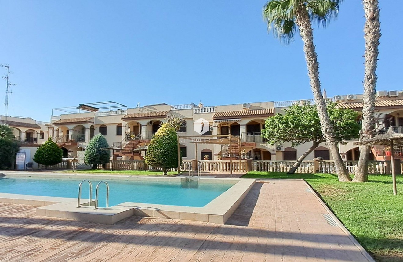 Aus zweiter Hand - Wohnung -
Torrevieja - Parque Acuático - Sector 25