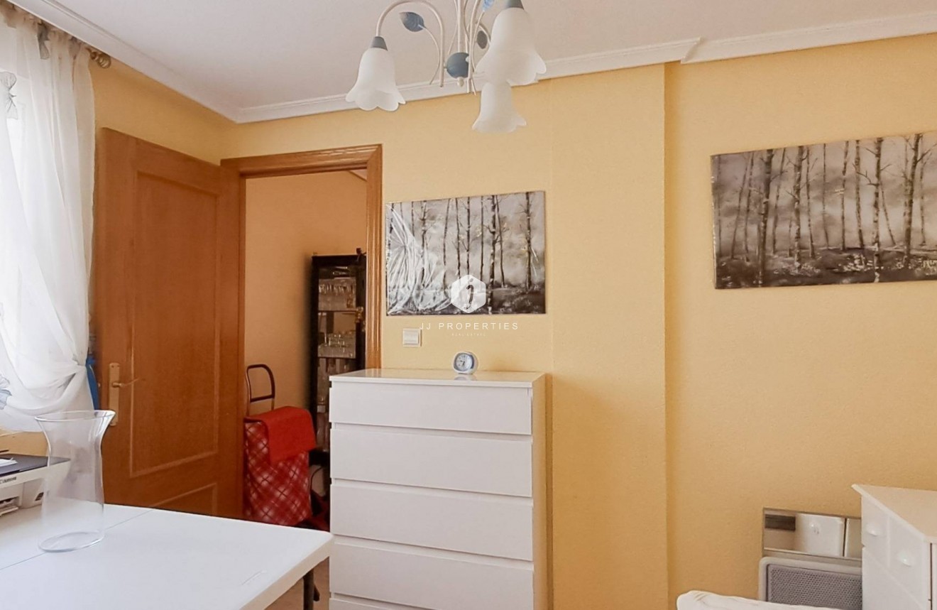 Aus zweiter Hand - Penthouse -
Torrevieja