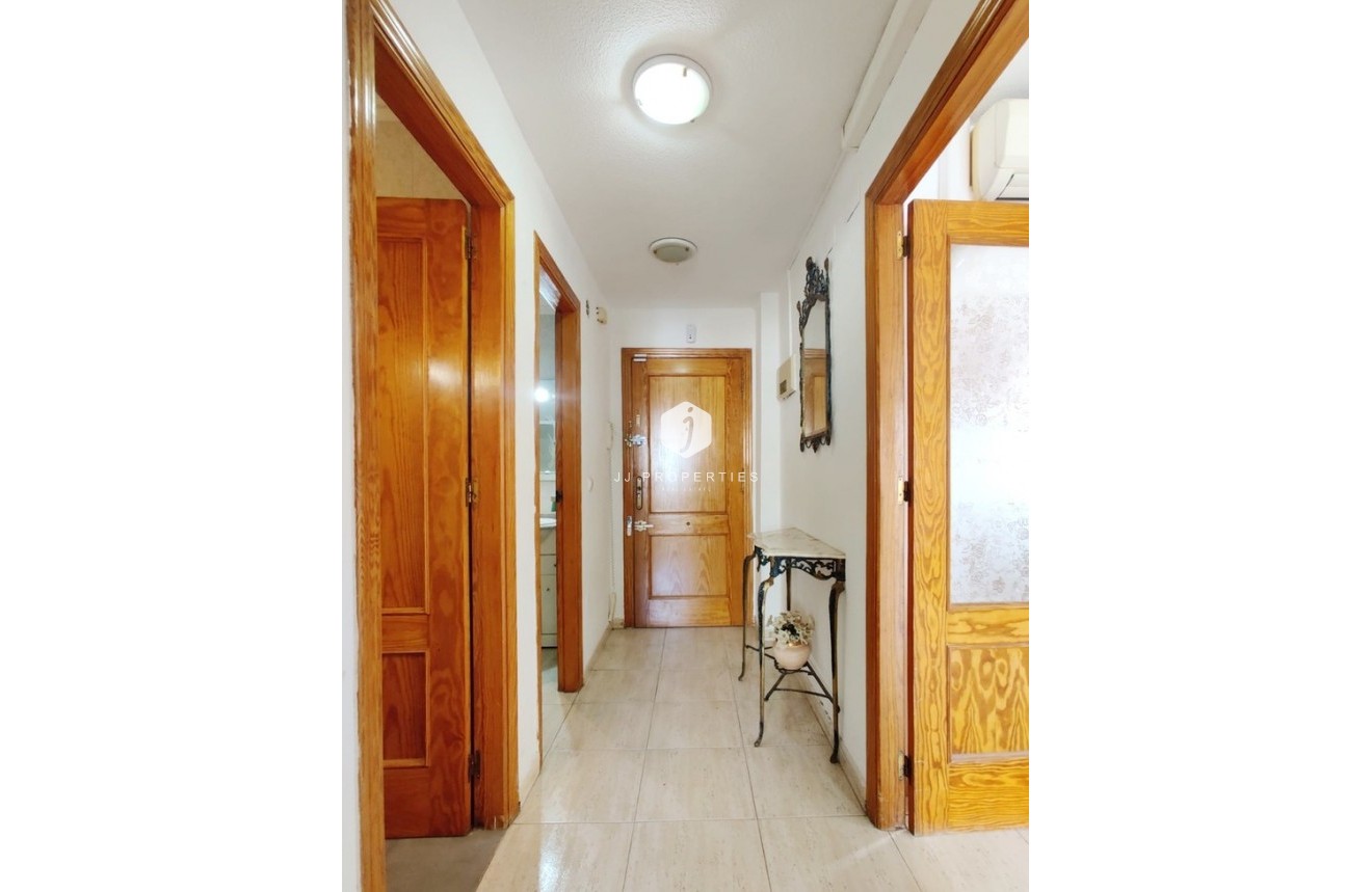 D'occasion - Attique -
Torrevieja - Costa Blanca