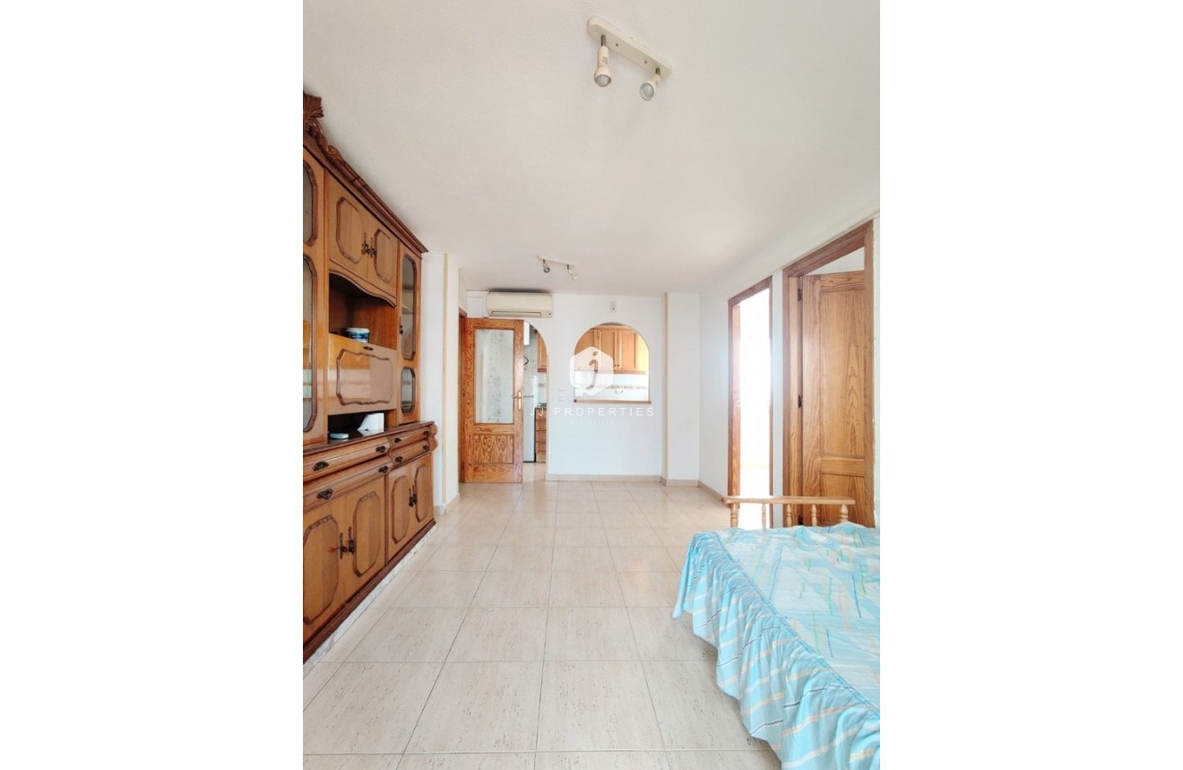 D'occasion - Attique -
Torrevieja - Costa Blanca