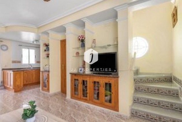 Z drugiej ręki - Szalet -
Orihuela Costa