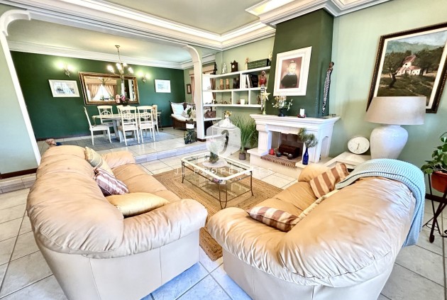 Resale - Villa -
La Mata - Costa Blanca