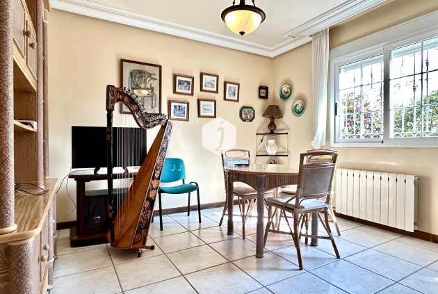 Resale - Villa -
La Mata - Costa Blanca