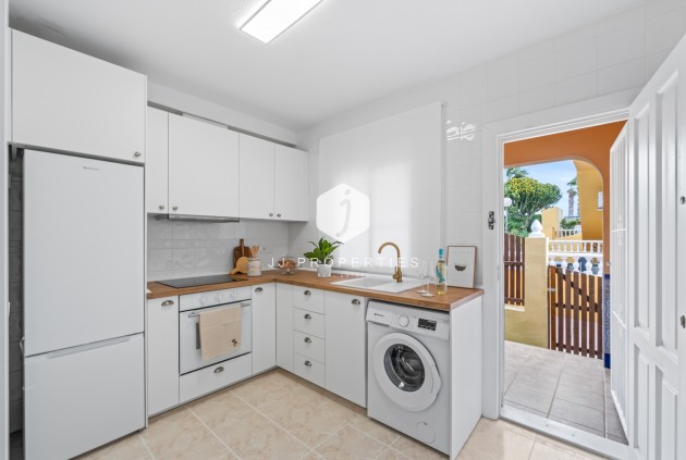 D'occasion - Chalet -
Playa Flamenca - Costa Blanca