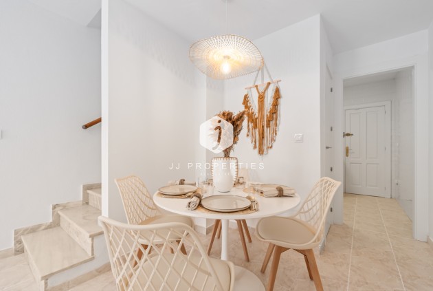 D'occasion - Chalet -
Playa Flamenca - Costa Blanca