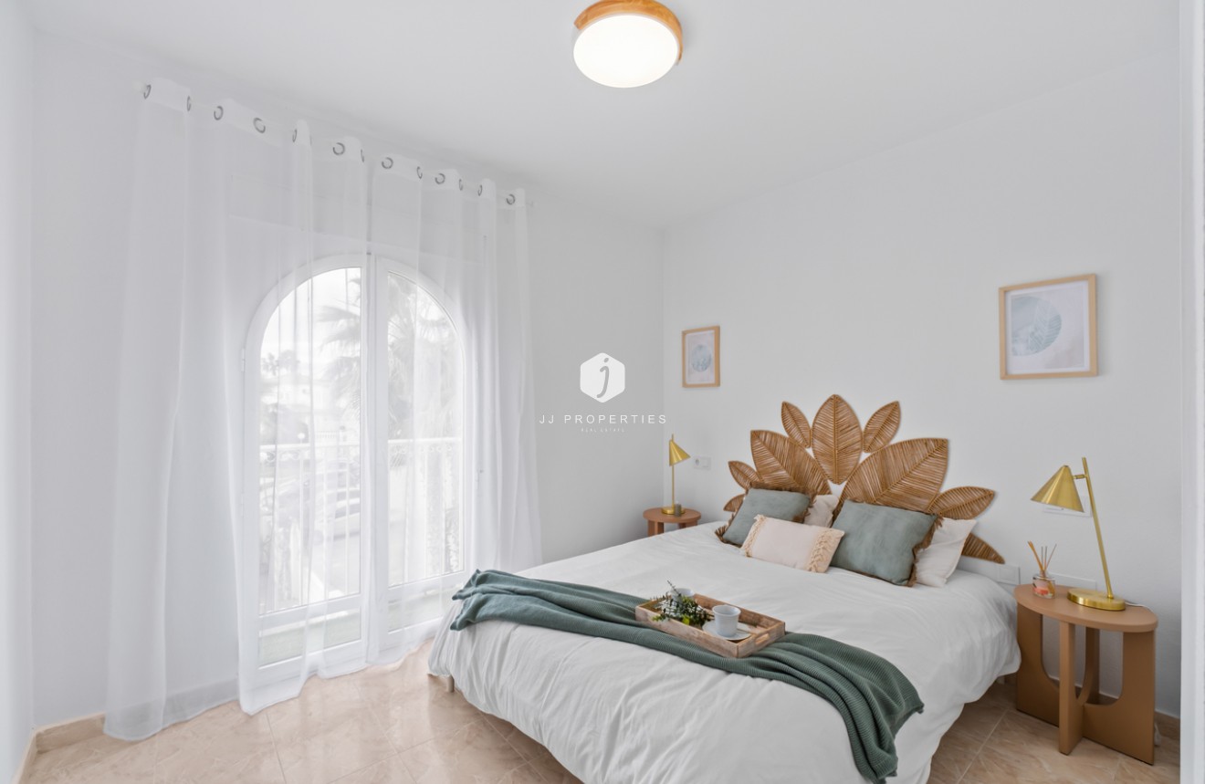 D'occasion - Chalet -
Playa Flamenca - Costa Blanca