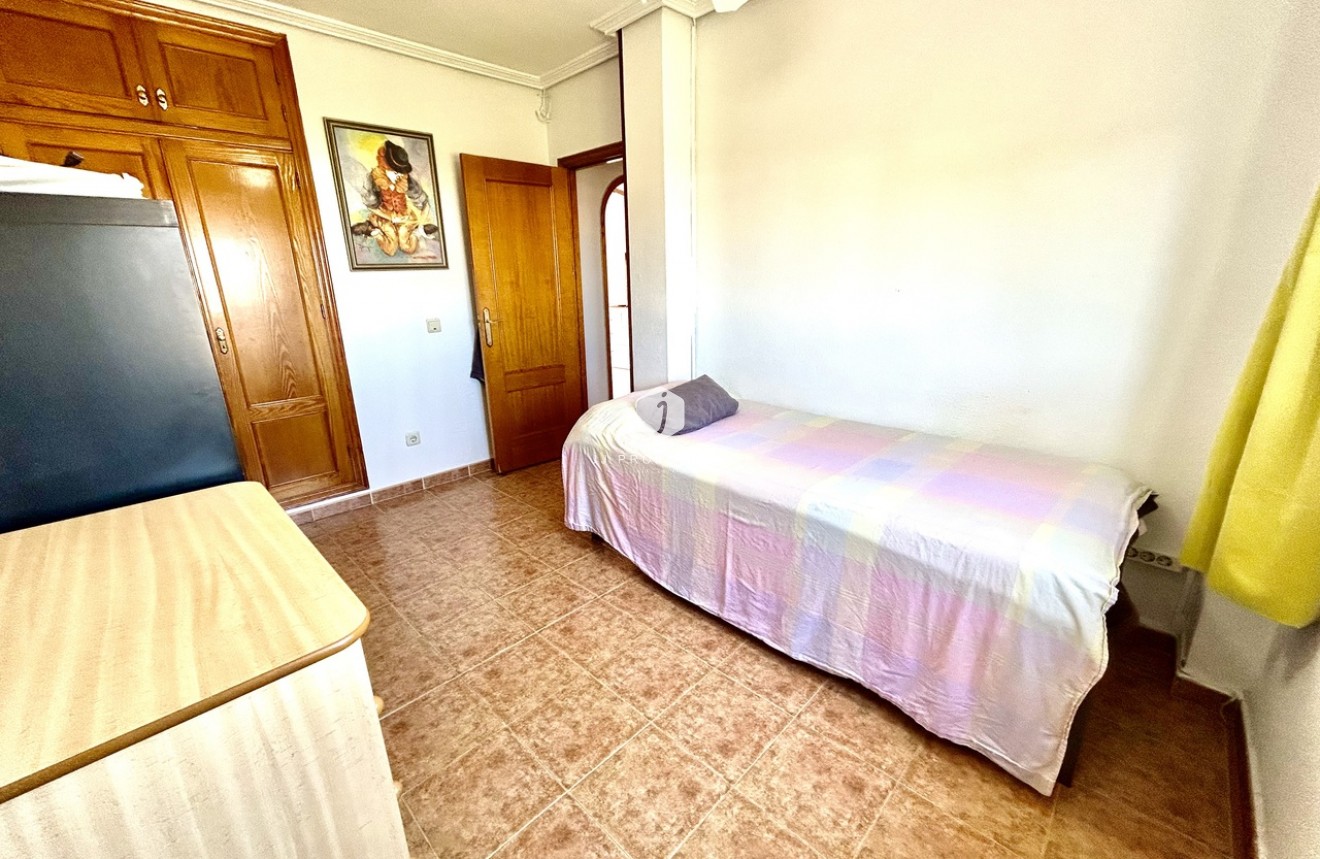 D'occasion - Attique -
Playa Flamenca - Costa Blanca