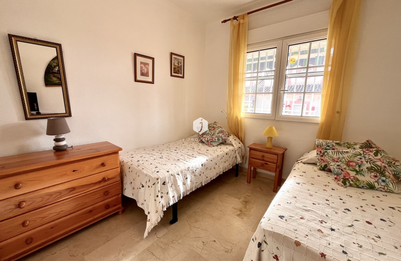 D'occasion - Appartement -
Playa Flamenca - Costa Blanca