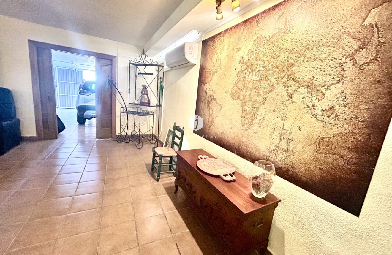 Resale - Villa -
La Mata - Costa Blanca