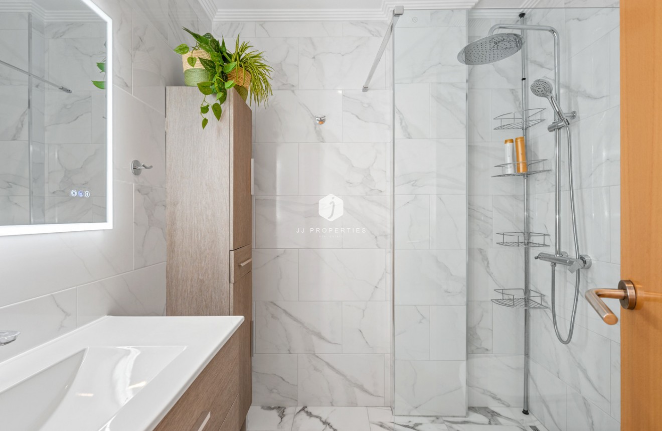 Segunda mano - Apartamento / piso -
Torrevieja - Costa Blanca