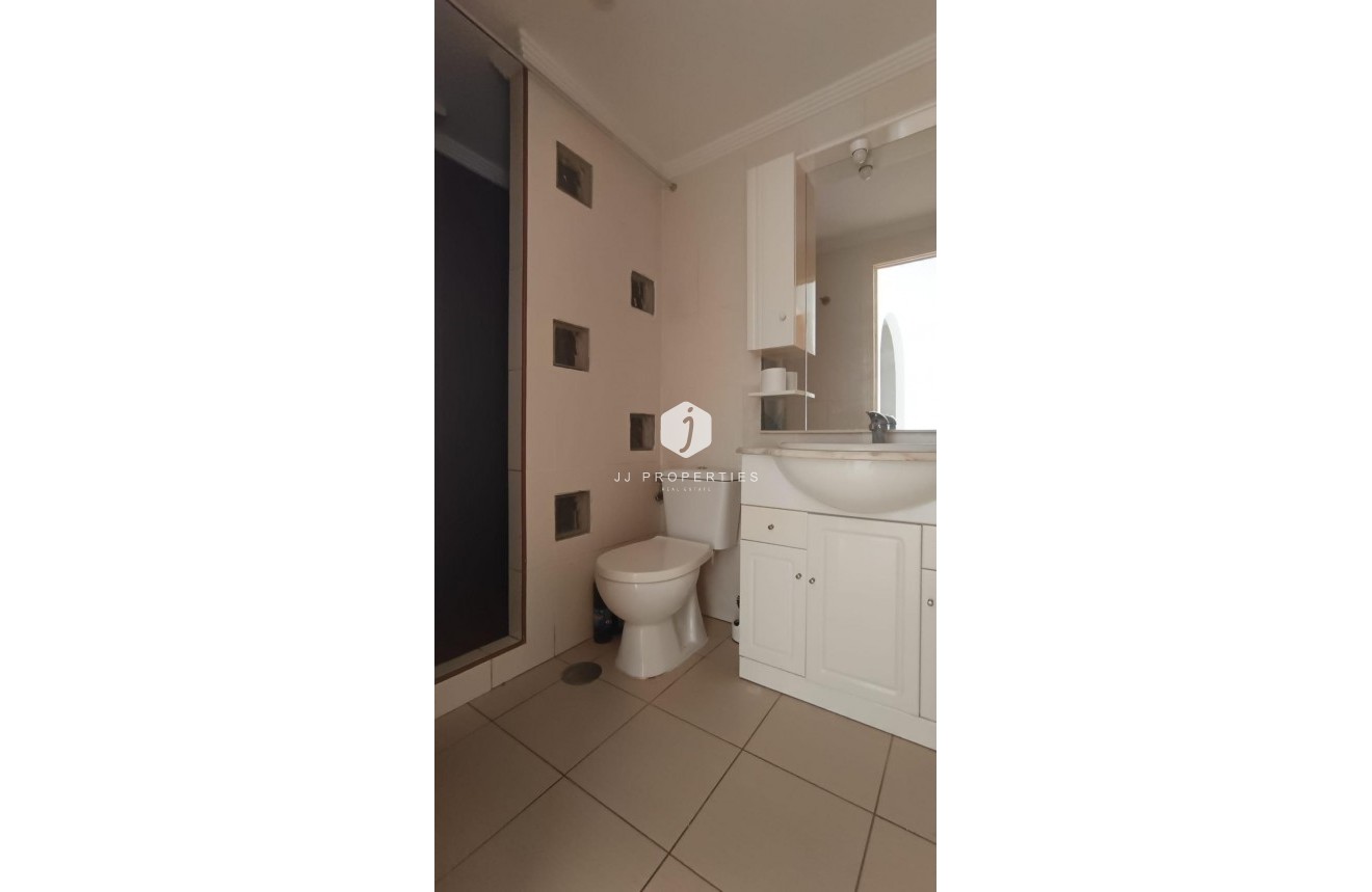 Segunda mano - Chalet -
Torrevieja - Los Balcones