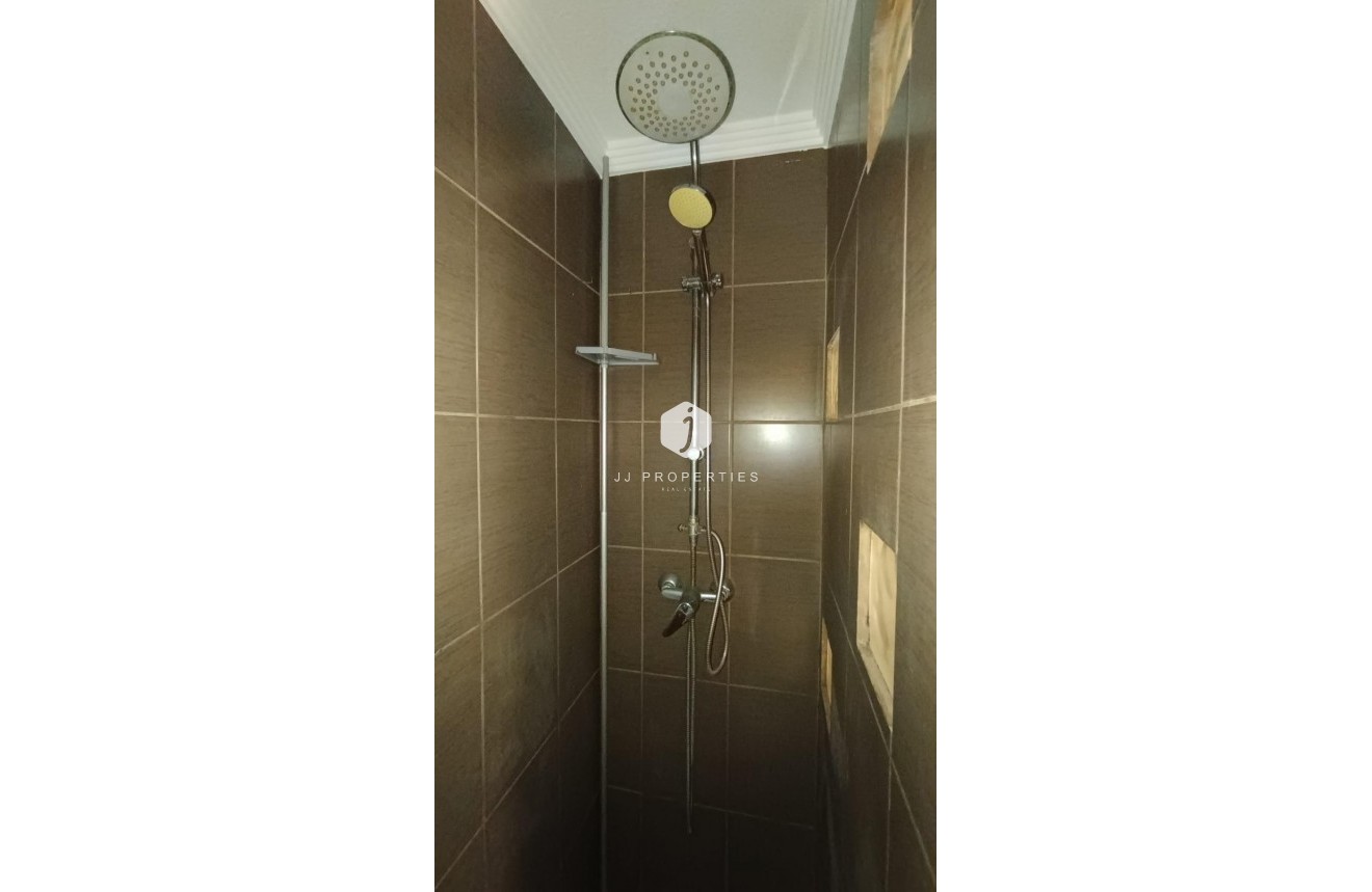 Segunda mano - Chalet -
Torrevieja - Los Balcones