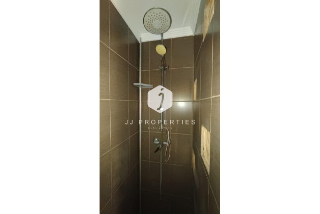 Segunda mano - Chalet -
Torrevieja - Los Balcones