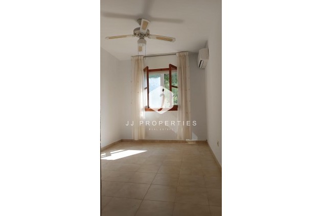 Segunda mano - Chalet -
Torrevieja - Los Balcones