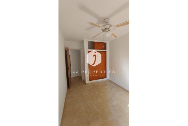 Segunda mano - Chalet -
Torrevieja - Los Balcones