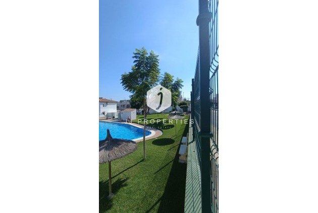 Segunda mano - Chalet -
Torrevieja - Los Balcones