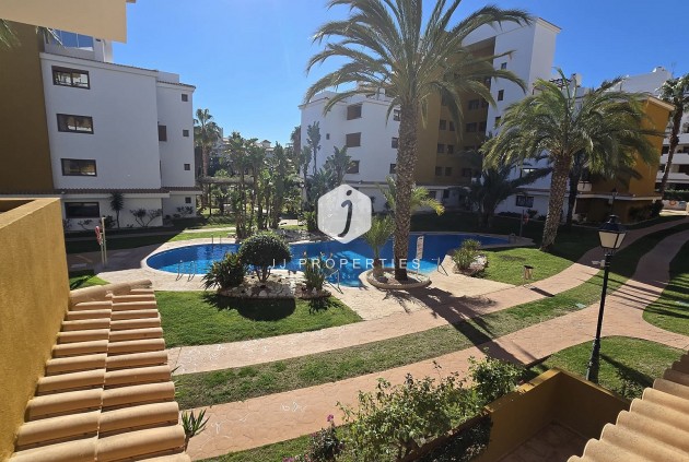 Resale - Apartment / flat -
Punta Prima - Costa Blanca
