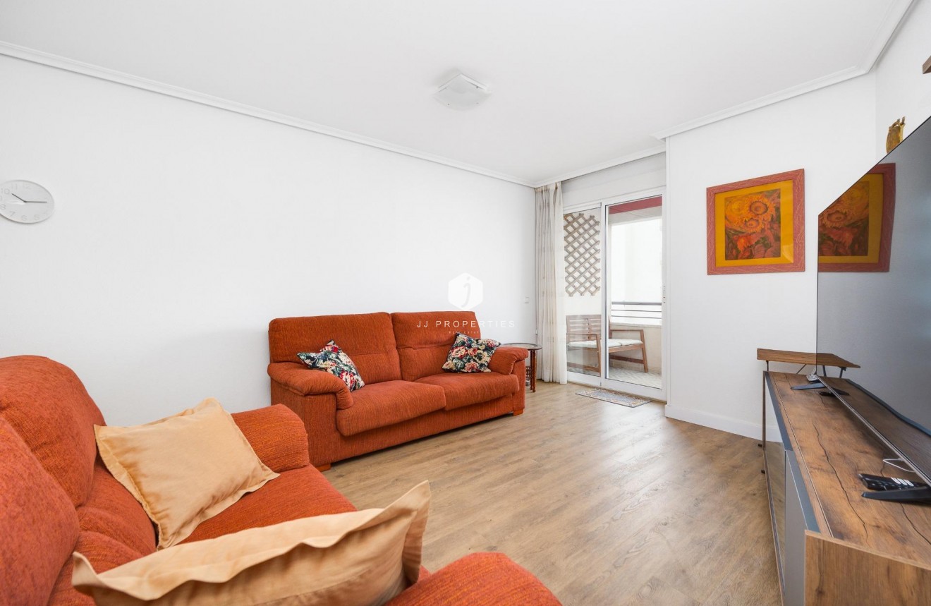 Tweedehands - Appartement / flat -
Torrevieja - Centro