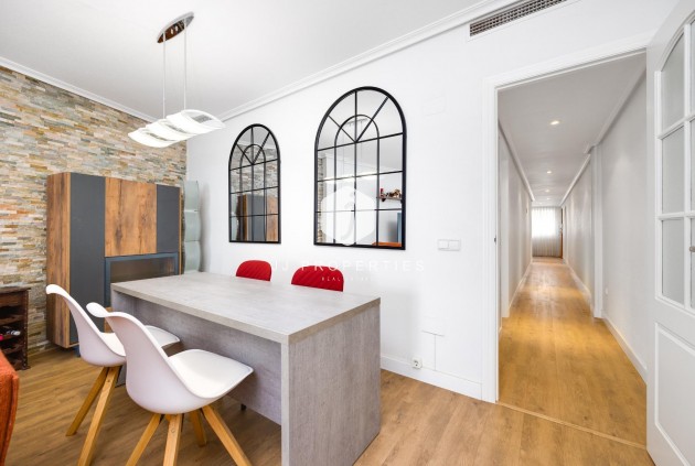 Tweedehands - Appartement / flat -
Torrevieja - Centro