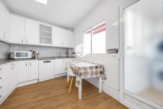 Tweedehands - Appartement / flat -
Torrevieja - Centro