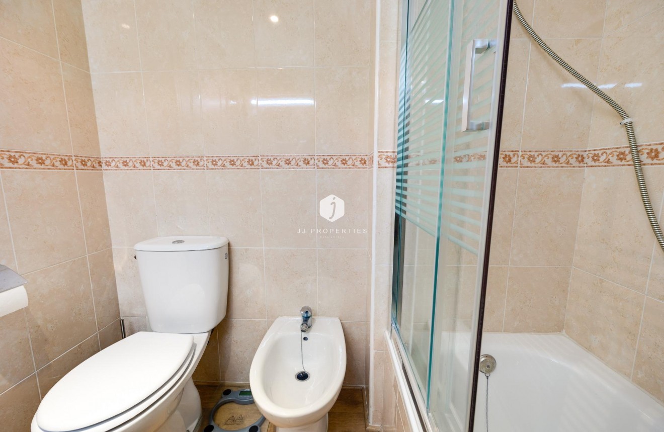Tweedehands - Appartement / flat -
Torrevieja - Centro