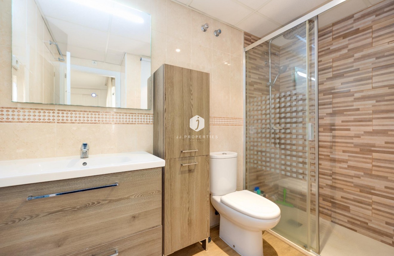 Tweedehands - Appartement / flat -
Torrevieja - Centro