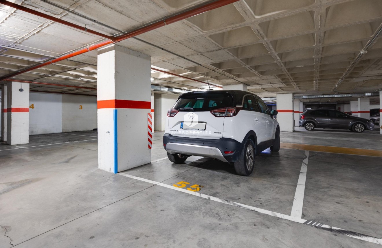 Tweedehands - Appartement / flat -
Torrevieja - Centro