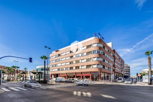 Tweedehands - Appartement / flat -
Torrevieja - Centro