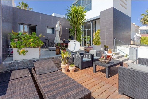 Tweedehands - Villa -
Orihuela Costa - Costa Blanca