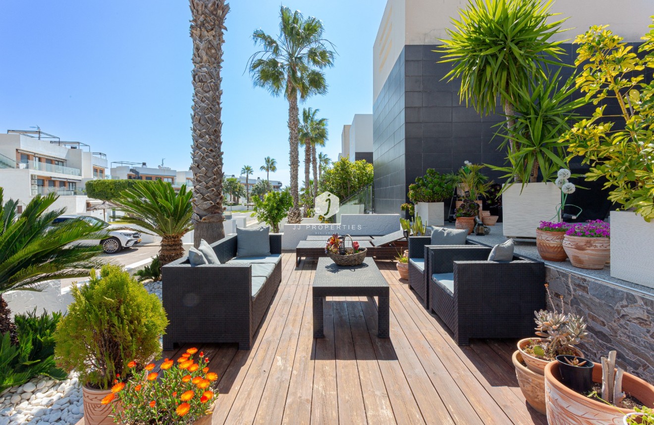 Tweedehands - Villa -
Orihuela Costa - Costa Blanca