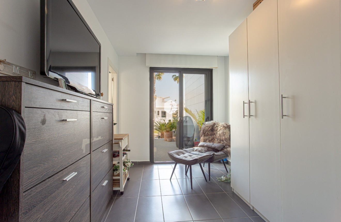 Tweedehands - Villa -
Orihuela Costa - Costa Blanca