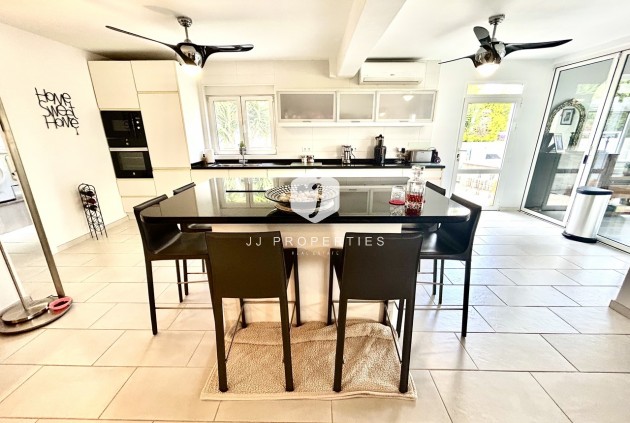 Segunda mano - Villa -
Catral - Costa Blanca