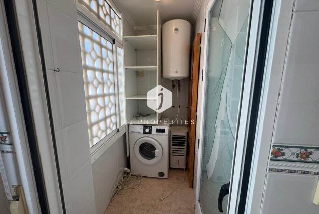 Z drugiej ręki - Mieszkanie w bloku -
Torrevieja - Costa Blanca