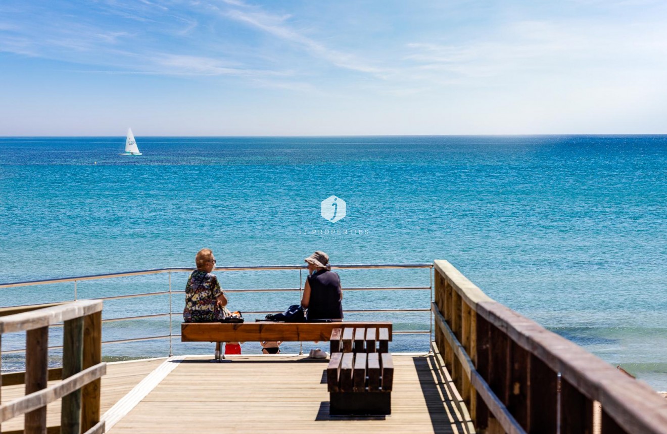 Z drugiej ręki - Mieszkanie w bloku -
Torrevieja - Costa Blanca