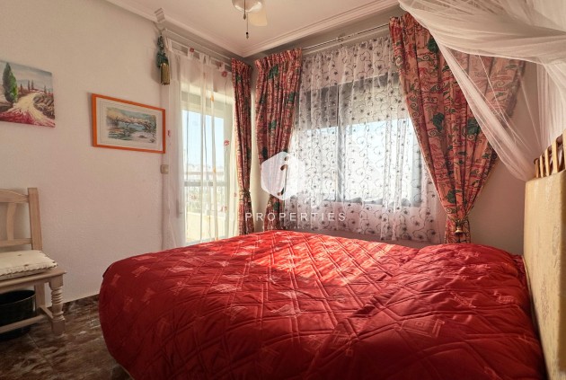 Resale - Chalet -
Orihuela Costa - Costa Blanca