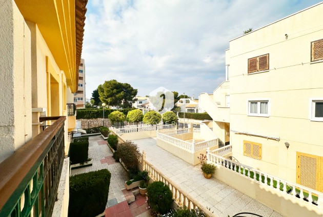 Resale - Chalet -
Orihuela Costa - Costa Blanca