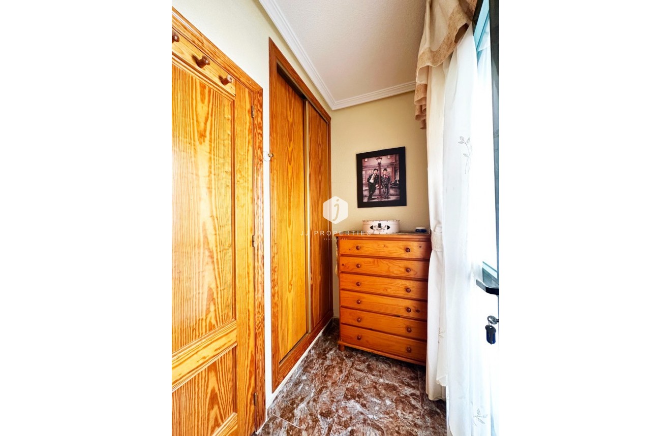 Resale - Chalet -
Orihuela Costa - Costa Blanca