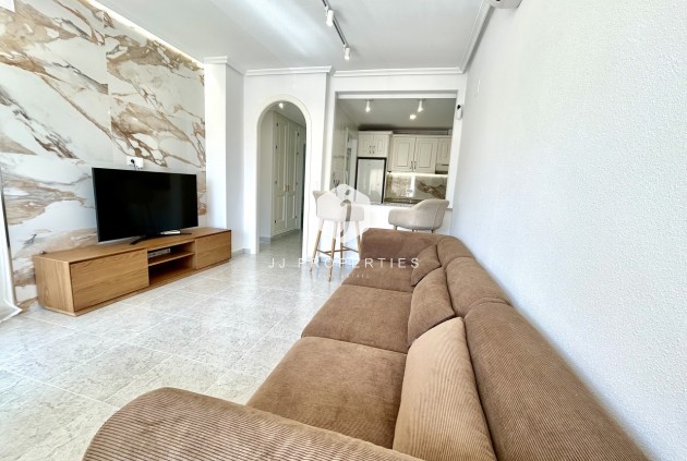 Resale - Apartment / flat -
Campoamor - Costa Blanca