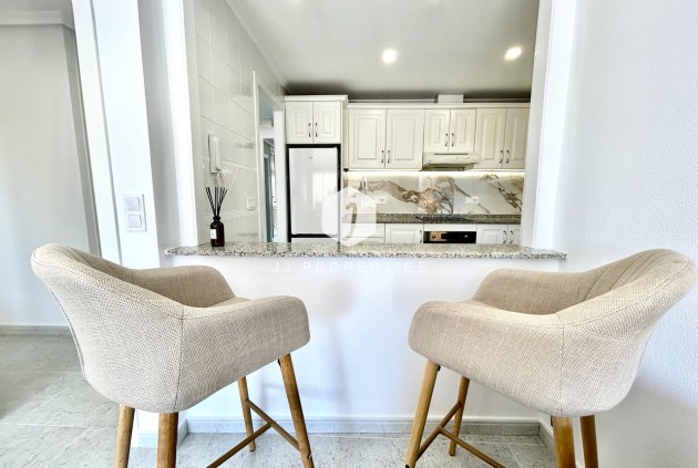 Resale - Apartment / flat -
Campoamor - Costa Blanca