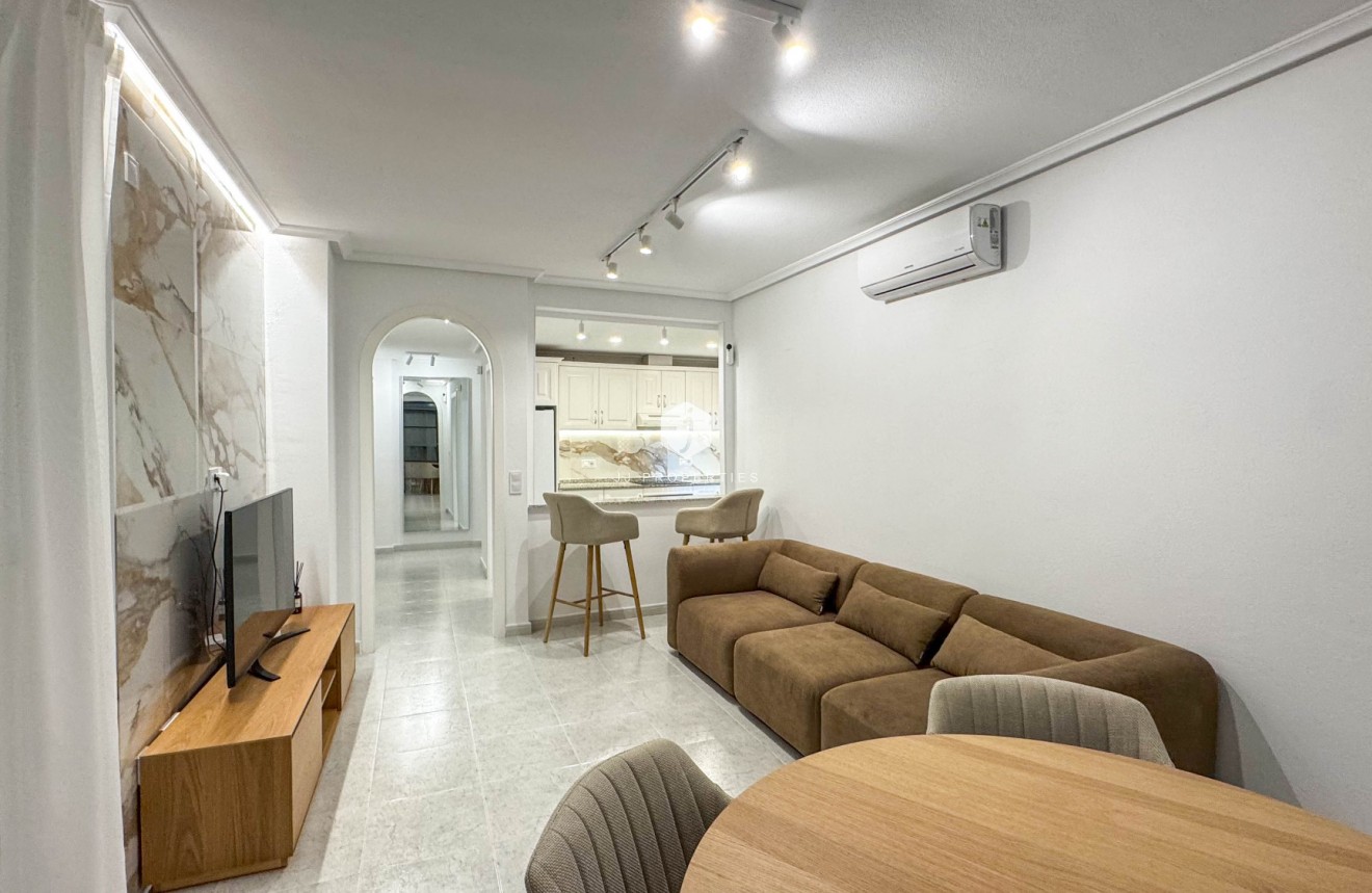 Aus zweiter Hand - Wohnung -
Orihuela Costa - Costa Blanca